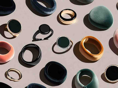 Choosing the Perfect Finger for Your Black Onyx Ring: A Guide